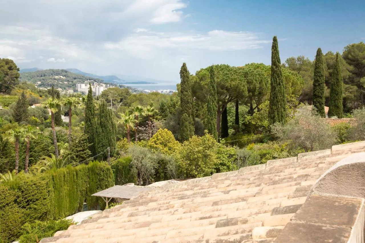 Large Provencal Villa With Swimming Pool In Lush Greenery Live In Cannes Vallauris